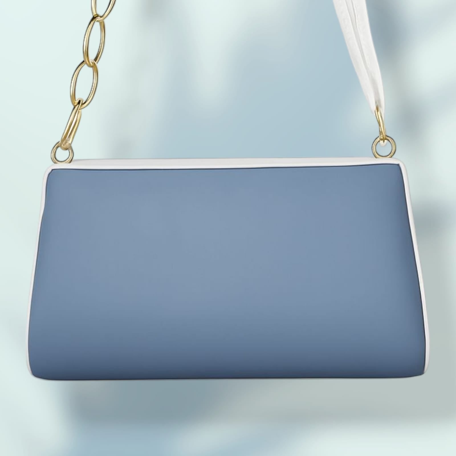 GG Gold Chain Shoulder Bag