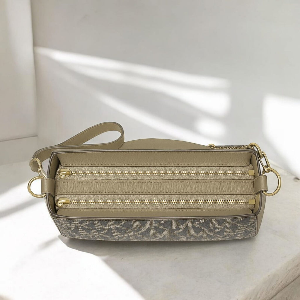 MK Signature Jet Set Shoulder Bag