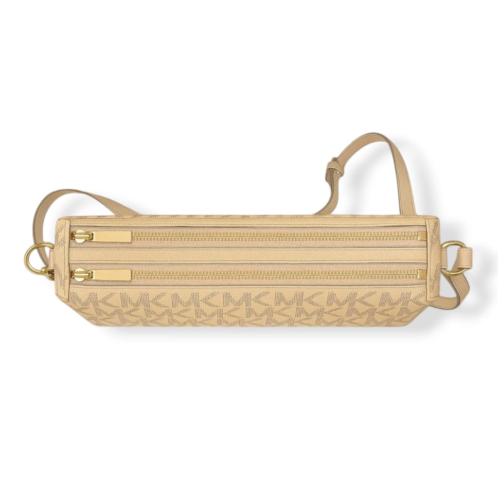 MK Signature Jet Set Shoulder Bag