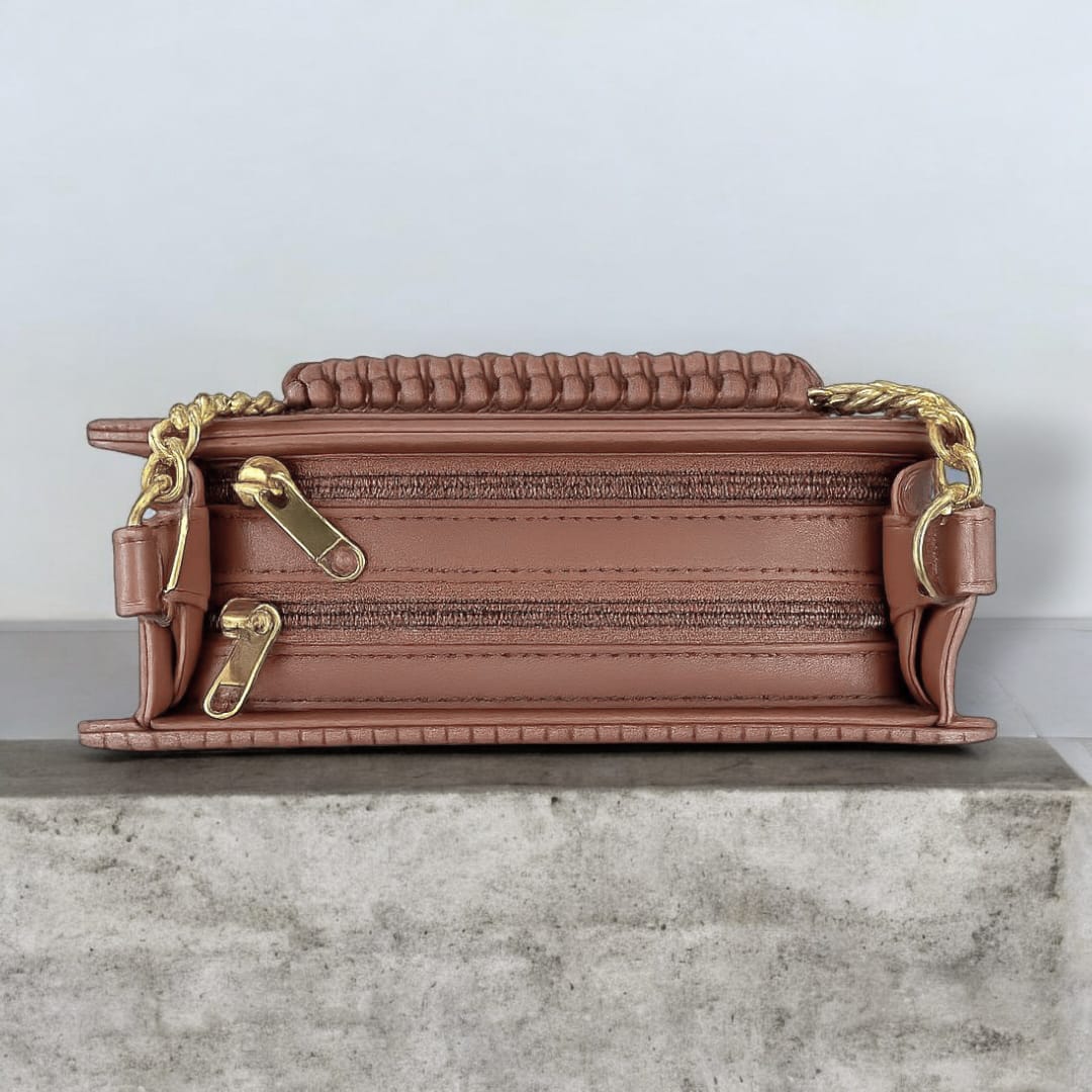 "Valentino Garavani Locò Shoulder Bag in Black with Gold-Tone Chain and Logo"