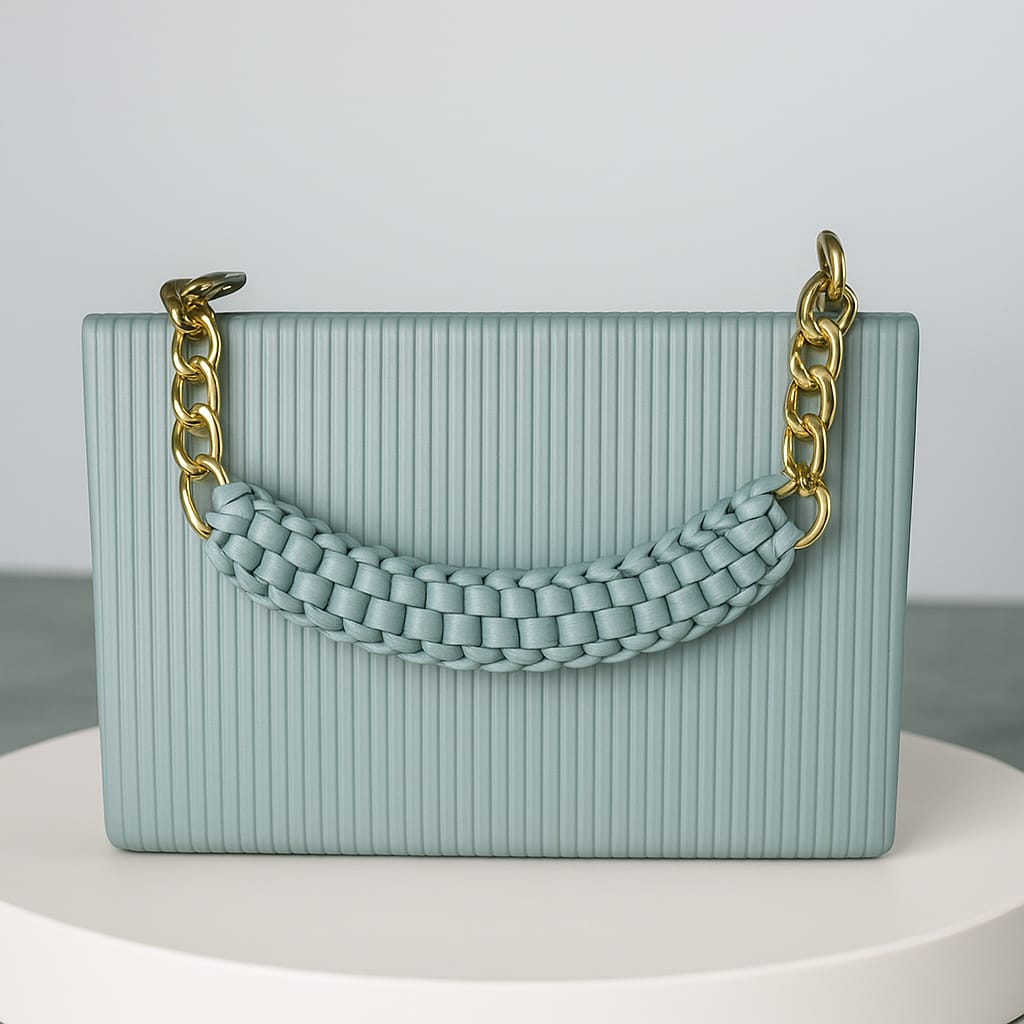 "Valentino Garavani Locò Shoulder Bag in Black with Gold-Tone Chain and Logo"